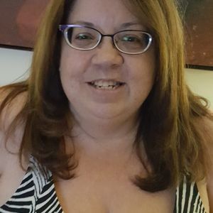 Meet your Posher, Cindy rae